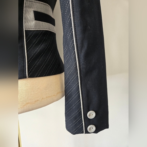 Tristan & Iseut Military Style Navy Blazer/Jacket. Size 2 - Picture 6 of 13